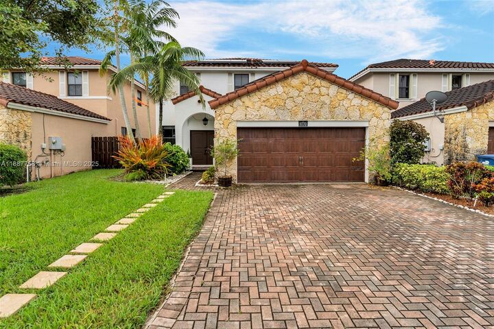 9770 NW 10th St  Miami FL 33172 photo