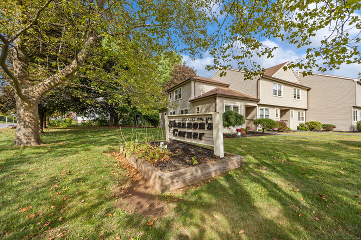Property Photo:  385 Coe Avenue Apt 1  CT 06512 