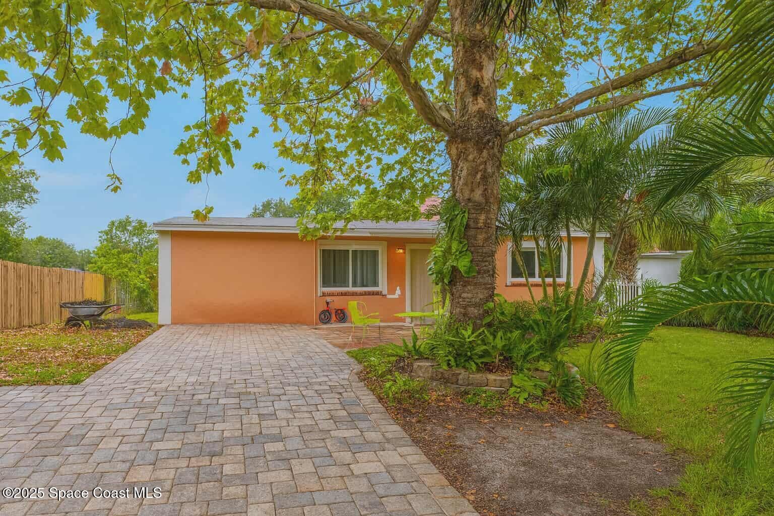 Property Photo: 1112 Broadmoor Drive FL 32922