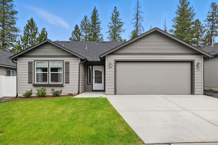 1711 E Mead Ln  Spokane WA 99218 photo