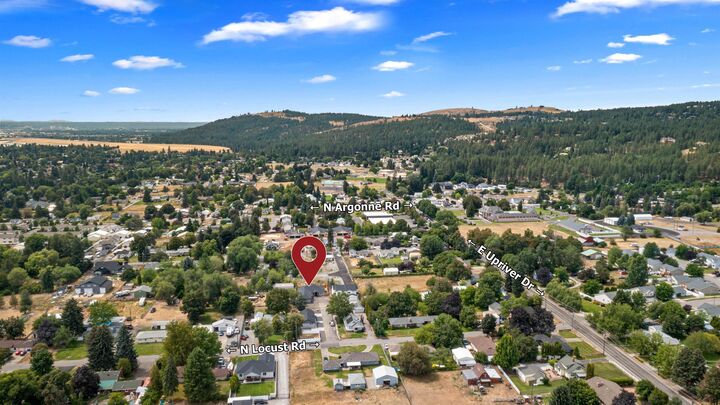 Property Photo:  4217 N Locust Rd  WA 99206 
