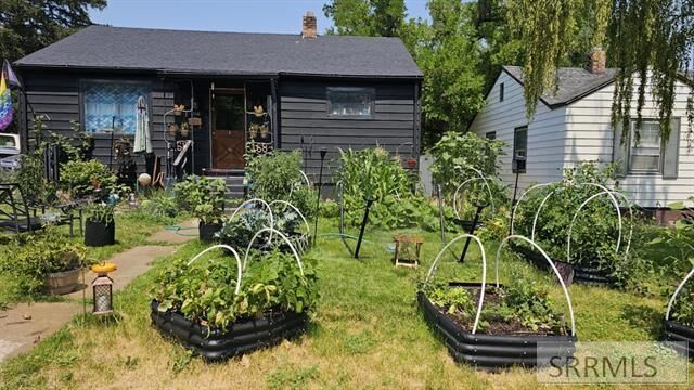Property Photo: 168 Maplewood Avenue ID 83204