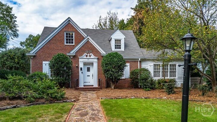 Property Photo:  515 Hampton Court  GA 30605