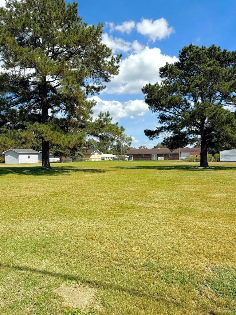 Property Photo:  601-1 S 9th Ave  AL 36305 