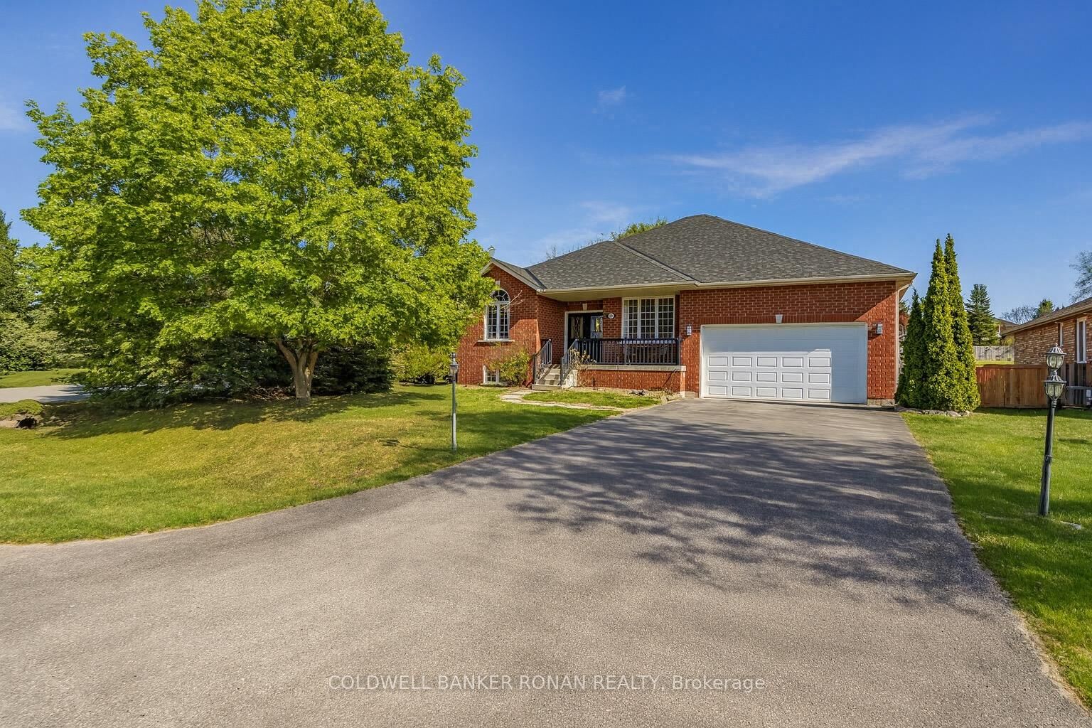 Photo de la propriété: 28 Dekker Street ON L0M 1J0