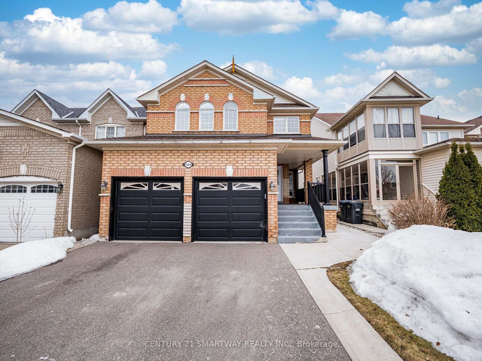 Photo de la propriété:  124 Porchlight Road  ON L6R 4R9 