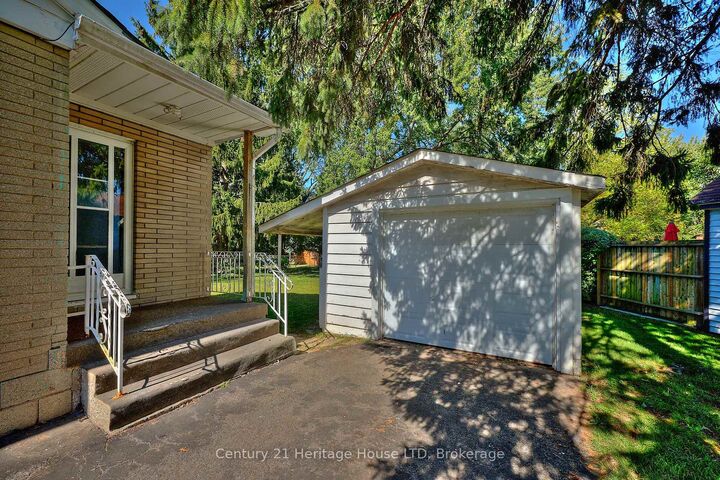 Property Photo:  6281 Burdette Drive  ON L2E 5H1 