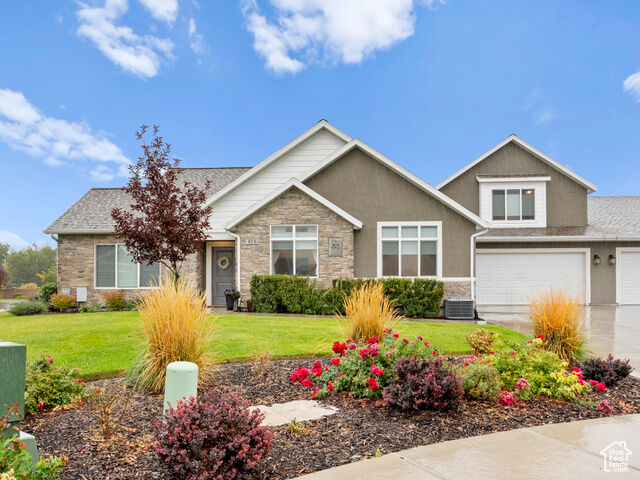 Property Photo:  462 S Iron Shoe Ln B  UT 84045 