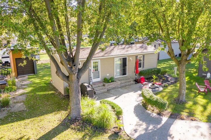 Property Photo:  981 County Rd 2 535  ON N8L 1B4 