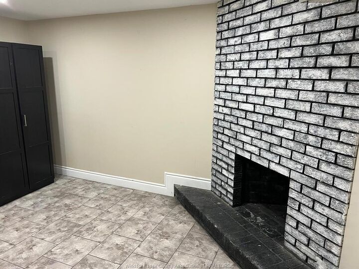 Property Photo: 3033 Brimley Drive ON N8R 1L9