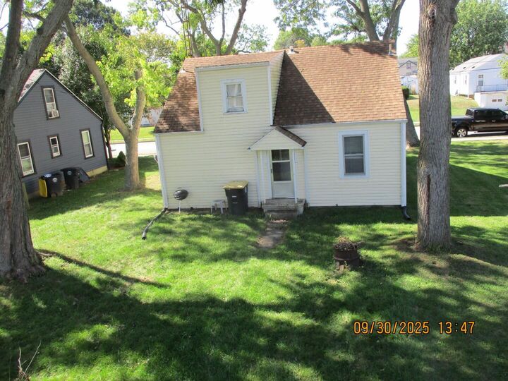 Property Photo: 520 N Pearl Street OH 45318