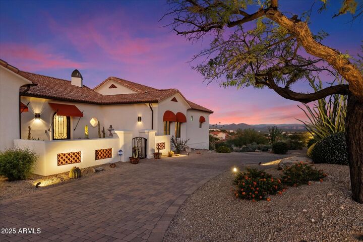 Property Photo: 16052 E Pincushion Way AZ 85268