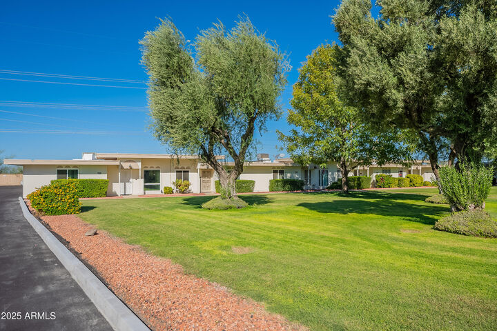 Property Photo: 14226 N Newcastle Drive AZ 85351