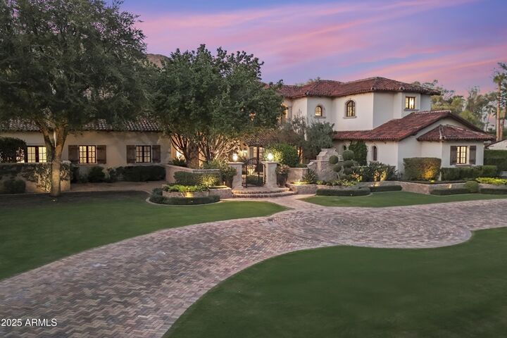 5902 E Arcadia Lane  Phoenix AZ 85018 photo