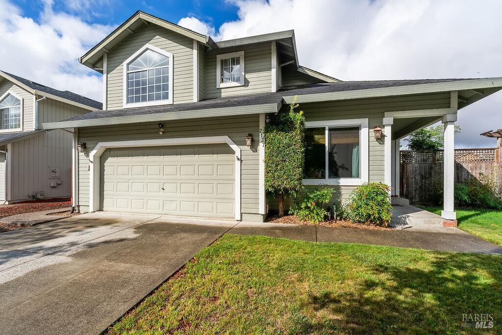 Property Photo:  2137 Avilar Place  CA 95403 