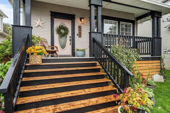 Property Photo:  46460 Ashby Drive  BC V2R 5N4 