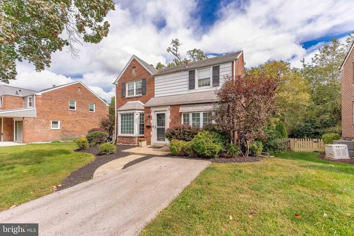 Property Photo: 1807 Earlington Road PA 19083