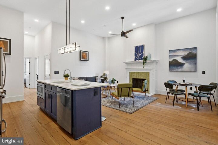 Property Photo: 1716 Spruce Street 4 PA 19103