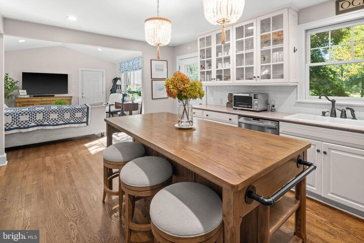 Property Photo: 12 Ingleside Avenue NJ 08534