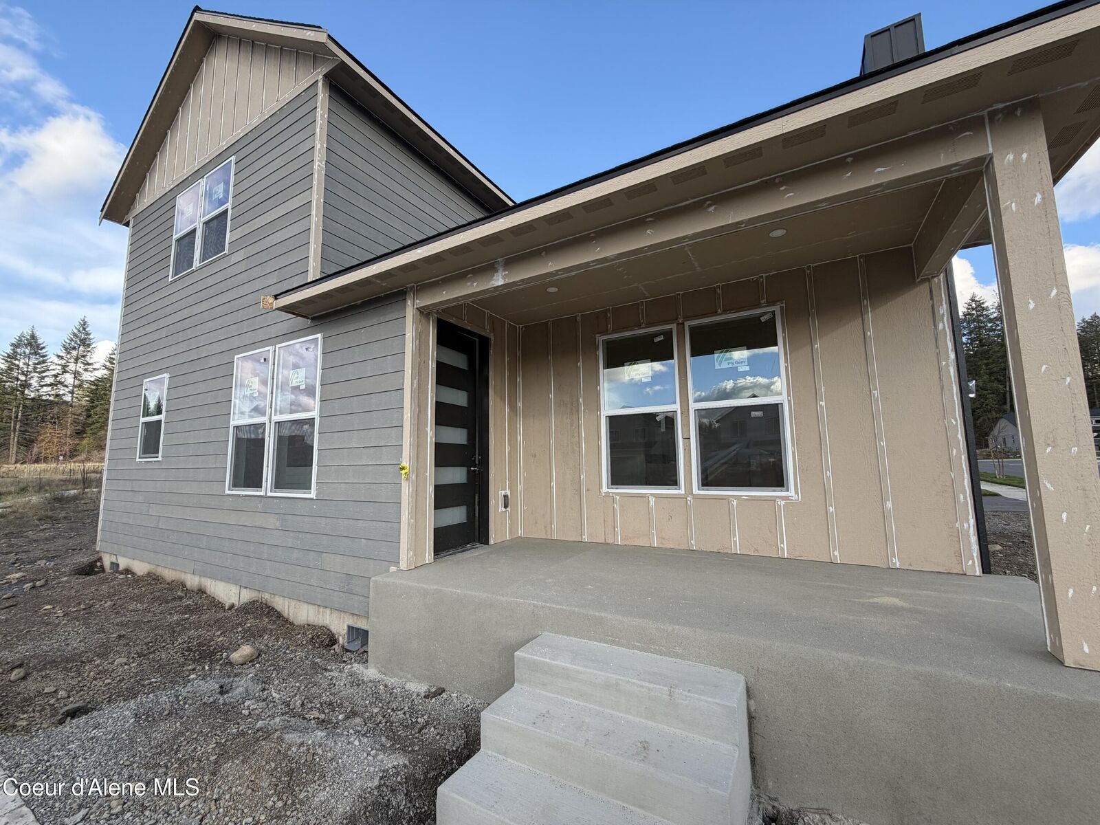 Property Photo: 469 E Penstemon Rd ID 83835