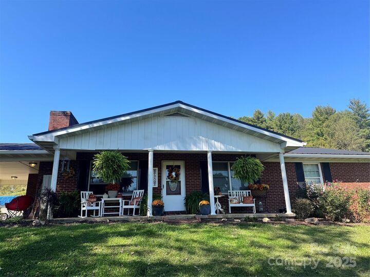 32 Bud Swan Road  Marshall NC 28753 photo