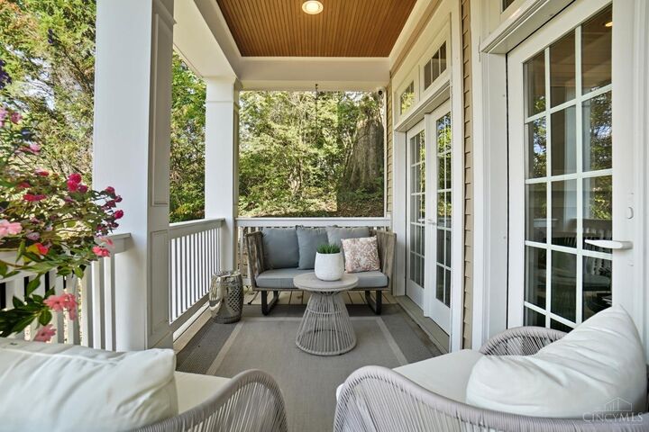 Property Photo:  624 Athens Avenue  OH 45226 