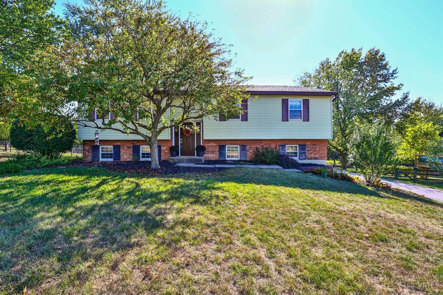 Property Photo:  7712 E Whitehall Circle  OH 45069 