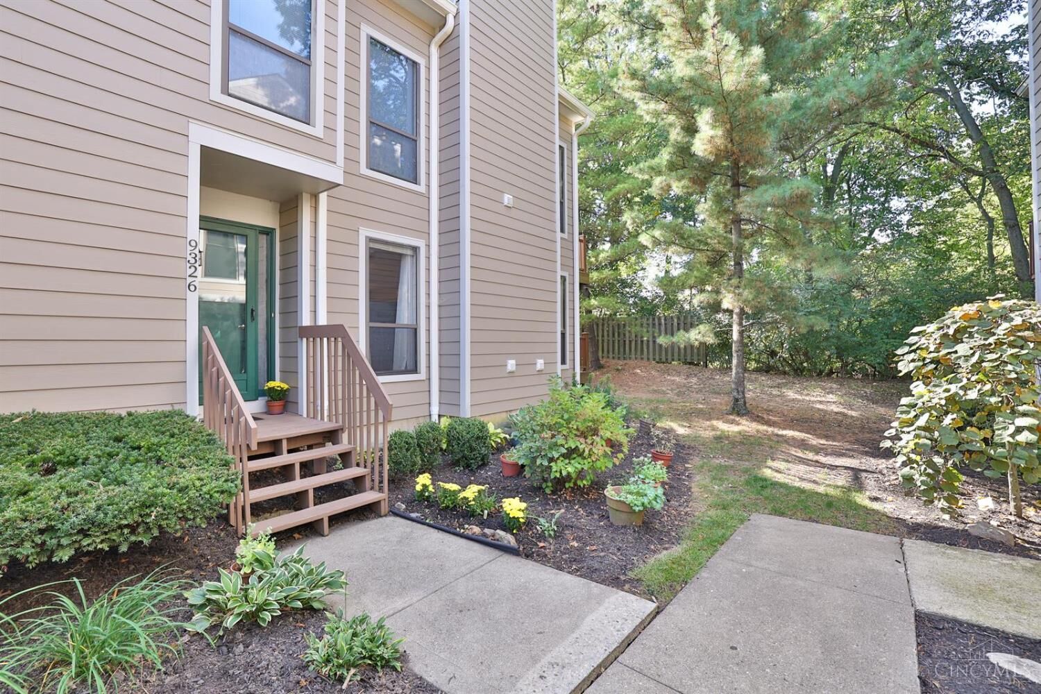 Property Photo:  9326 Hunters Creek Drive  OH 45242 