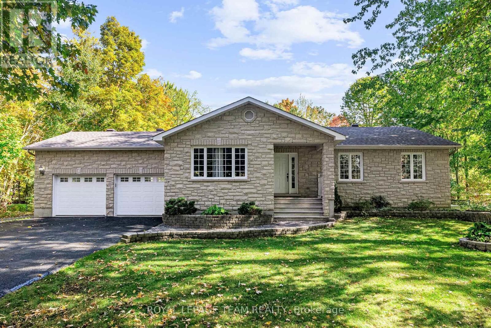 Property Photo:  3309 Wild Cherry Drive  ON K0A 2W0 