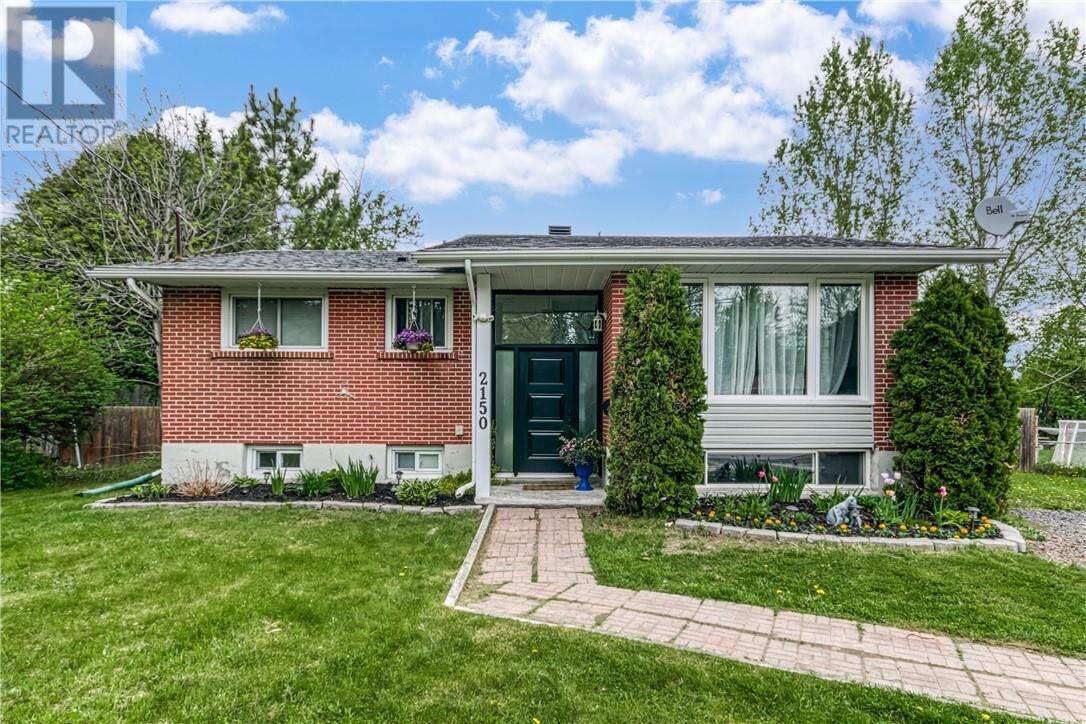 Property Photo:  2150 Madison Avenue  ON P3A 2R1 