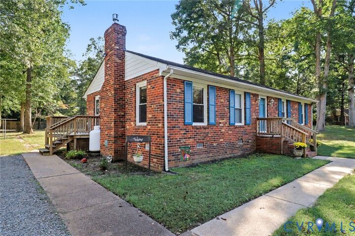 Property Photo:  105 Riva Ridge Circle  VA 23150 