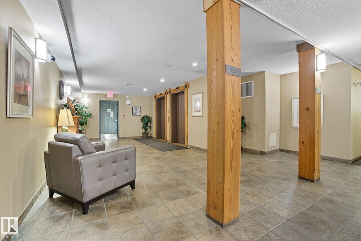 Property Photo:  278 Suder Greens Drive NW 412  AB T5T 6V6 