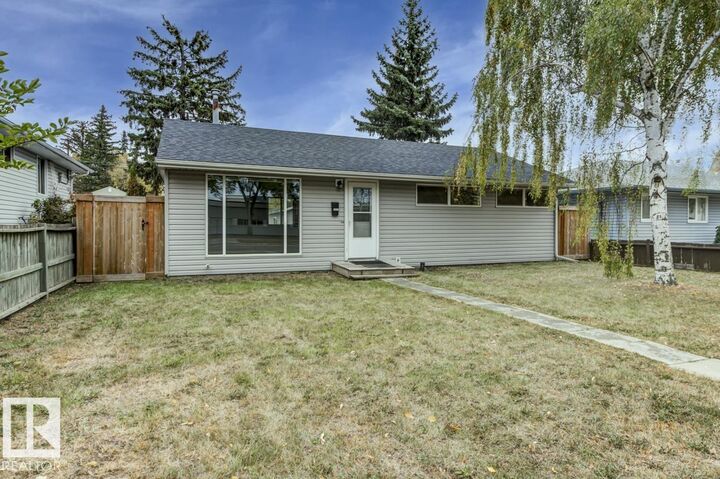 10971 159 Street NW  Edmonton AB T5P 3B9 photo