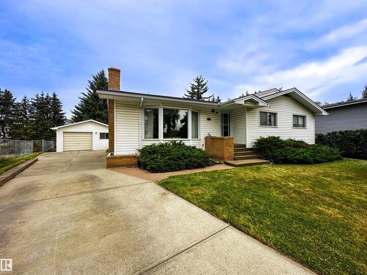 107 Andrews Crescent  Spruce Grove AB T7X 2K4 photo