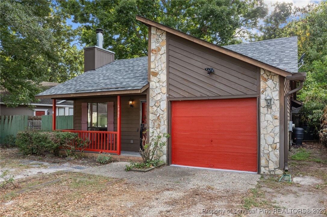 Property Photo: 6905 Timberwood Drive NC 28314