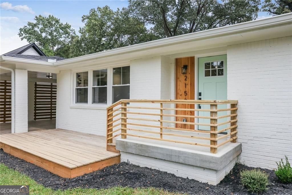 Property Photo:  2152 Edgemore Drive SE  GA 30316 