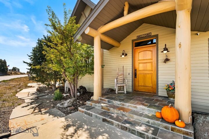 Property Photo:  1061 Lookabout Lane  MT 59741 