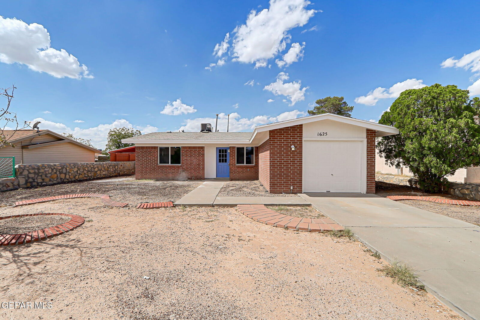 Property Photo: 1625 Phil Gibbs Drive TX 79936