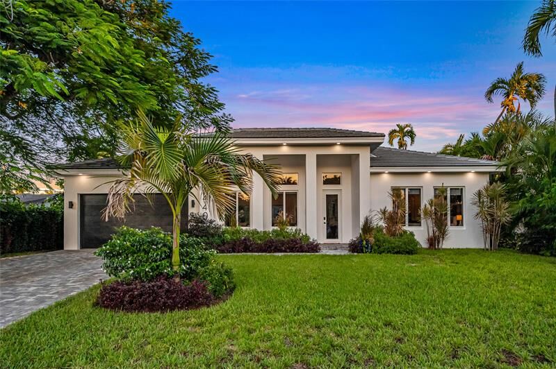 Property Photo: 4440 NE 15th Ter FL 33334