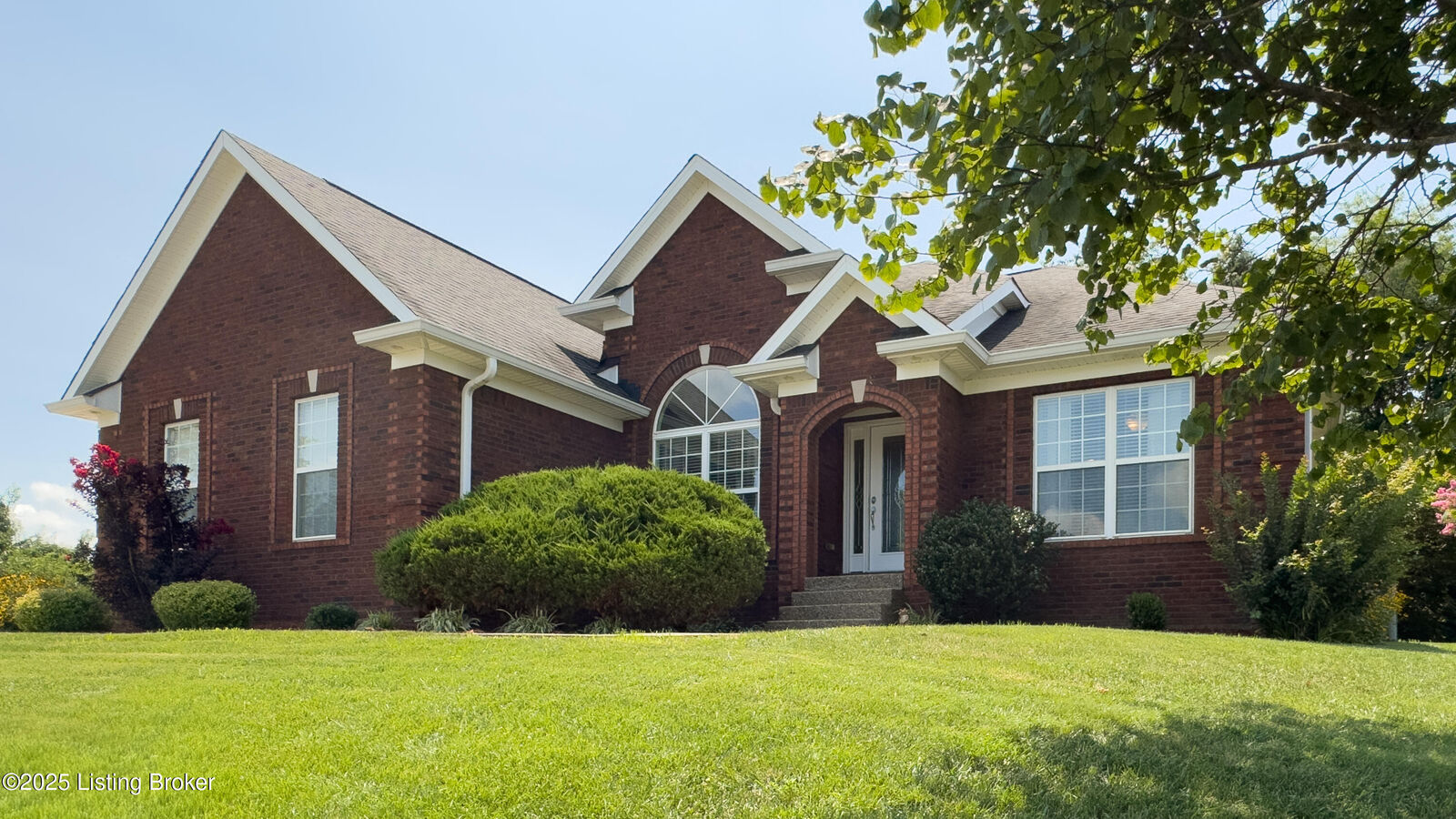 Property Photo:  6710 Obryan Rd  KY 40291 