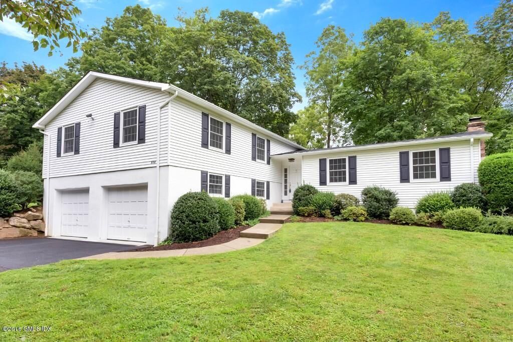Property Photo: 519 E Putnam Avenue CT 06830