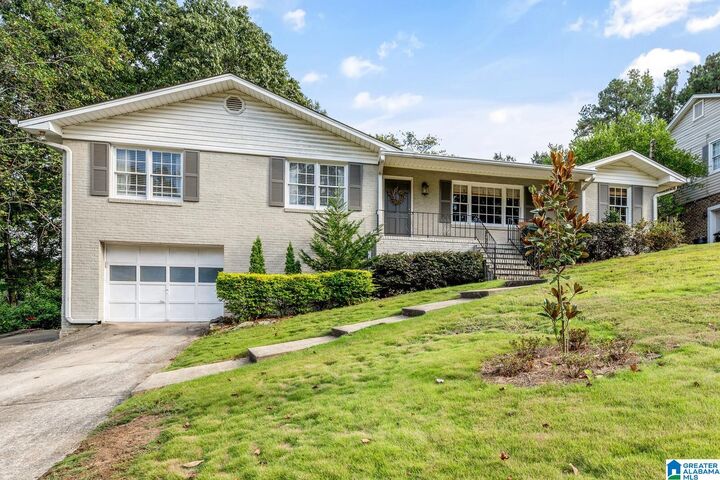Property Photo: 5901 Southhall Road AL 35213