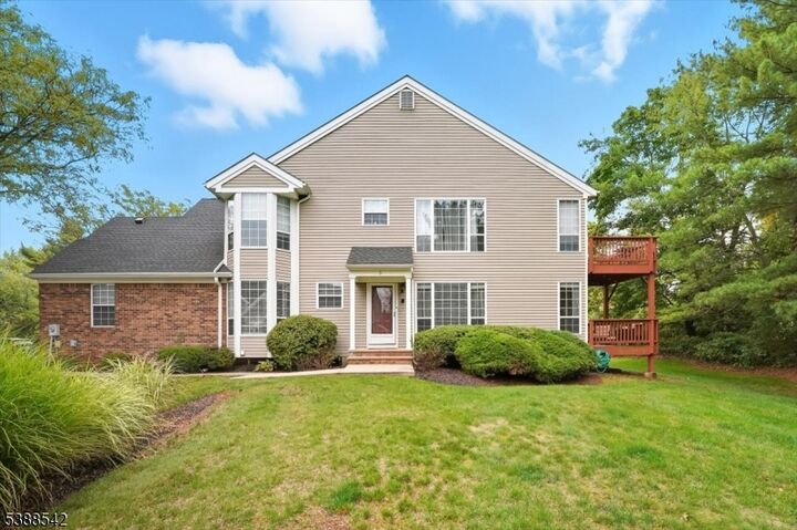5 Clover Ct  Readington Twp. NJ 08889 photo