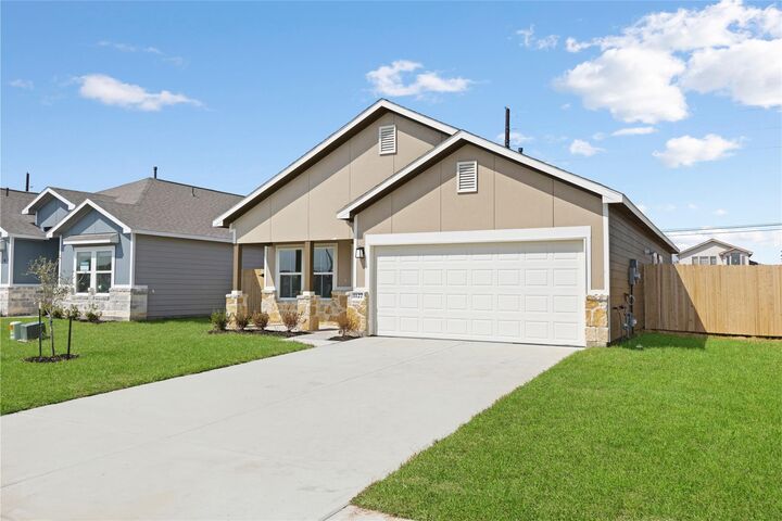 Property Photo: 1127 Santee Court TX 77583