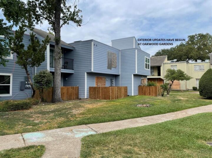 Property Photo: 5625 Antoine Drive 414 TX 77091