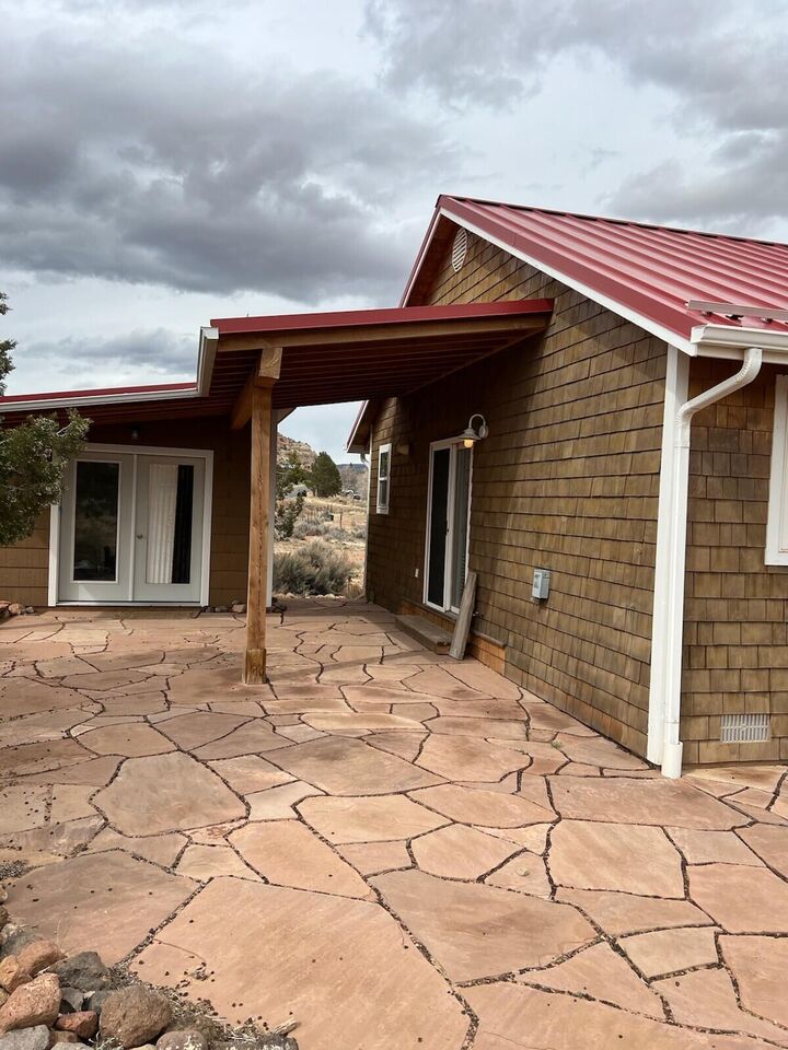 Property Photo:  780 W 500 S  UT 84726 