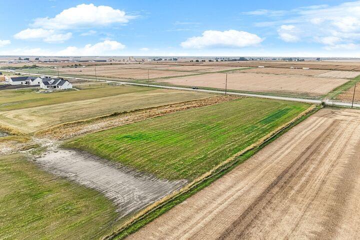 Property Photo:  454 500th Avenue  IA 50244 
