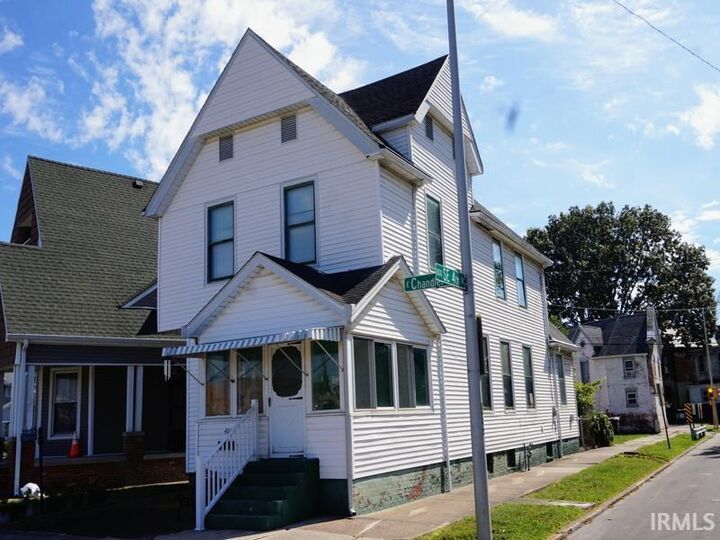 Property Photo:  401 Chandler Avenue  IN 47713 