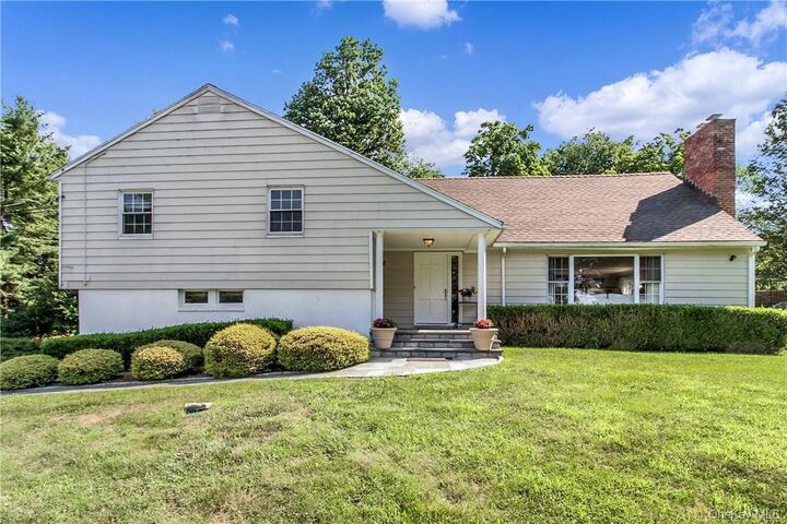 25 Tamarack Way  Pleasantville NY 10570 photo