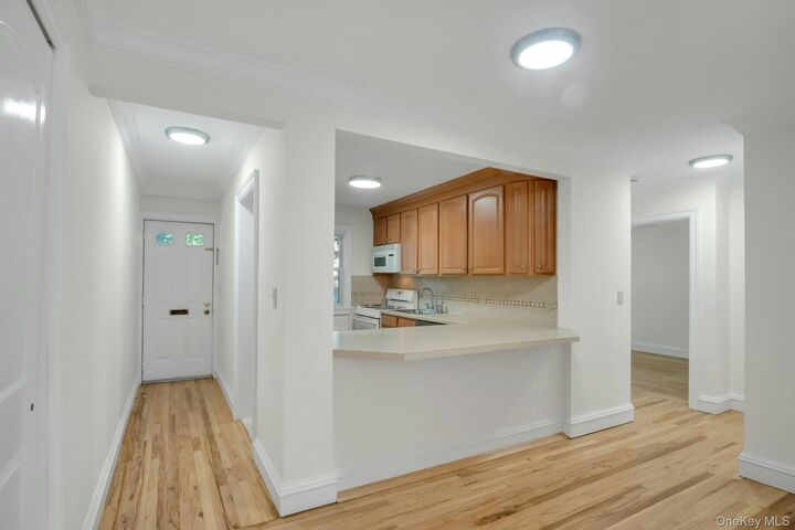 Property Photo:  590 Bedford Road 7  NY 10570 